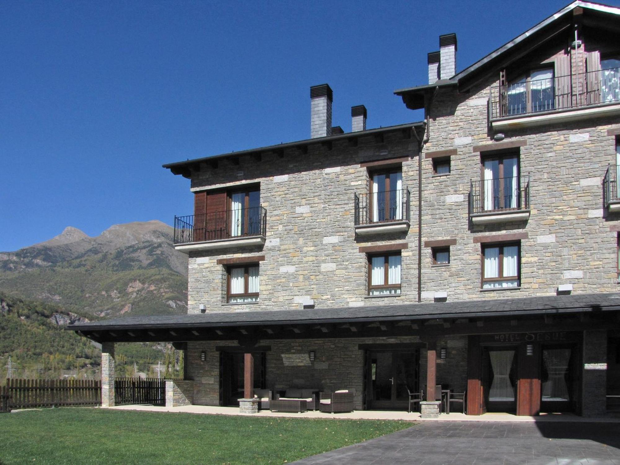 Hotel Sesue Benasque Εξωτερικό φωτογραφία